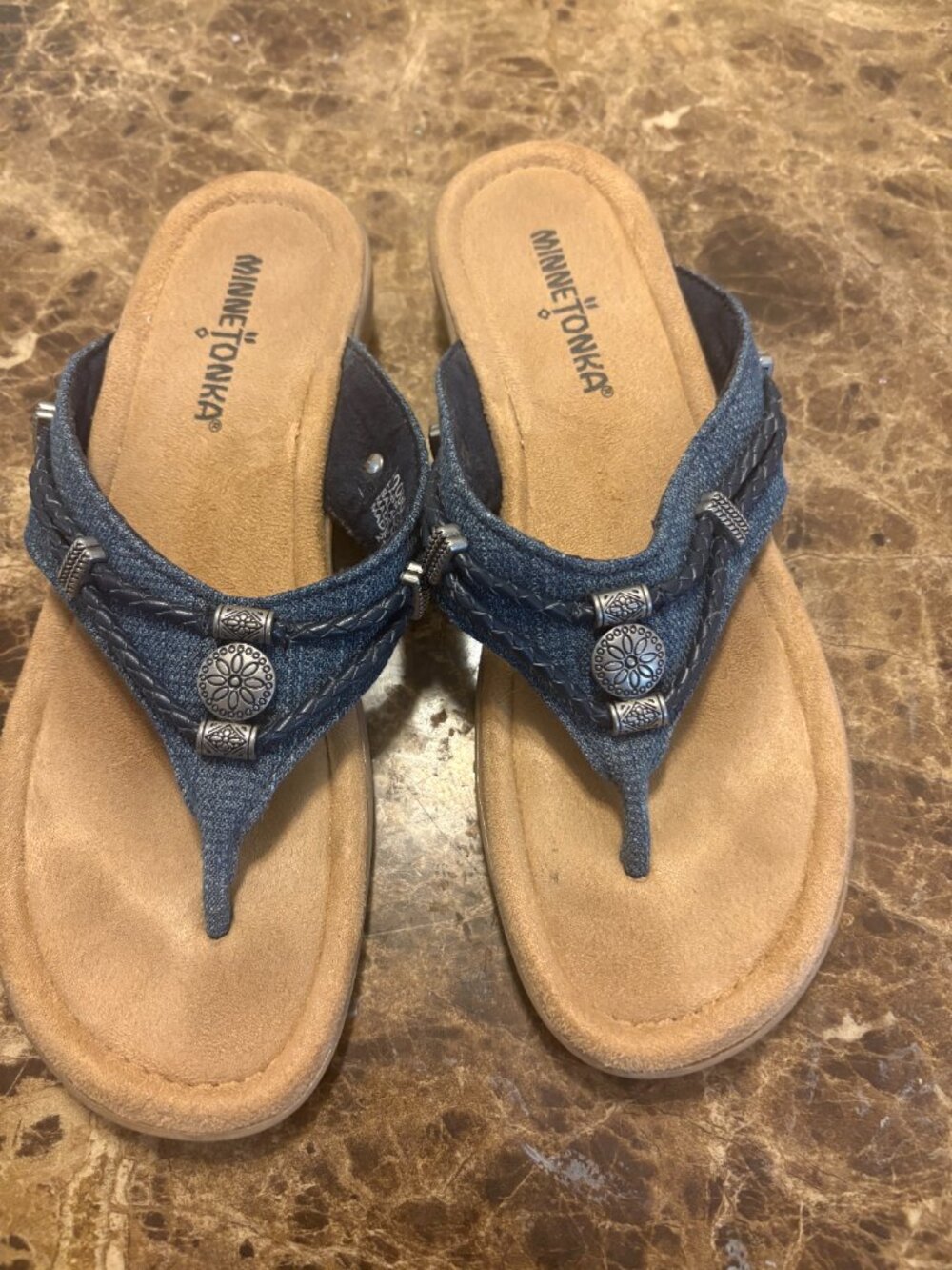Minnie Tonka size 7 sandals